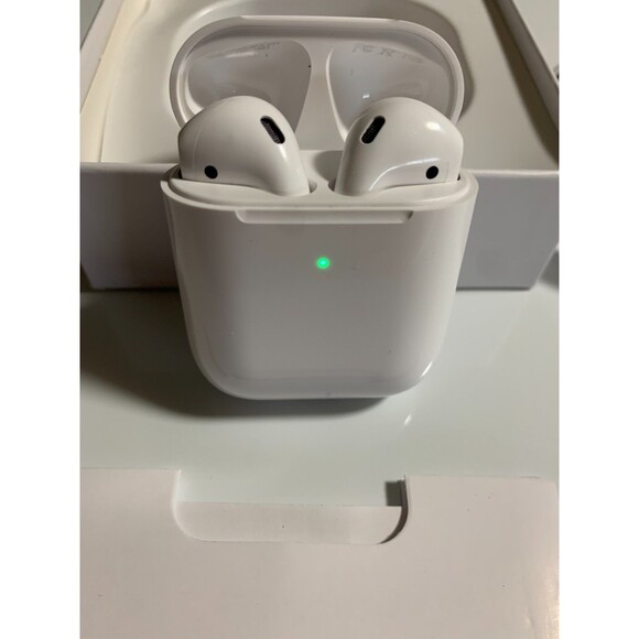 Apple Air Pods Model A2031 (2nd Generation) with Charging Case + Lightning Cable - Picture 3 of 11